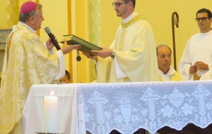 Paróquia Santo André Avelino acolhe o novo Pároco